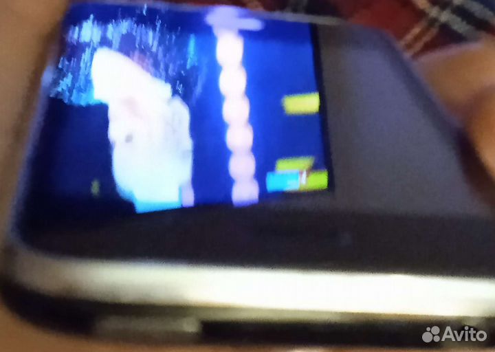 Мобильный телефон Андроид