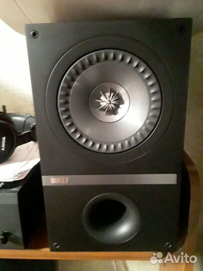 Kef q100