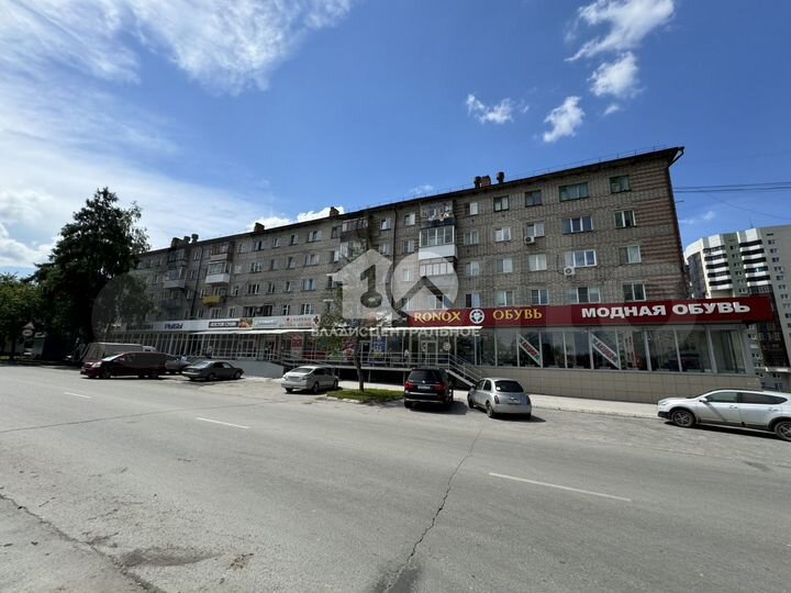 Сдам торговое помещение, 532 м²