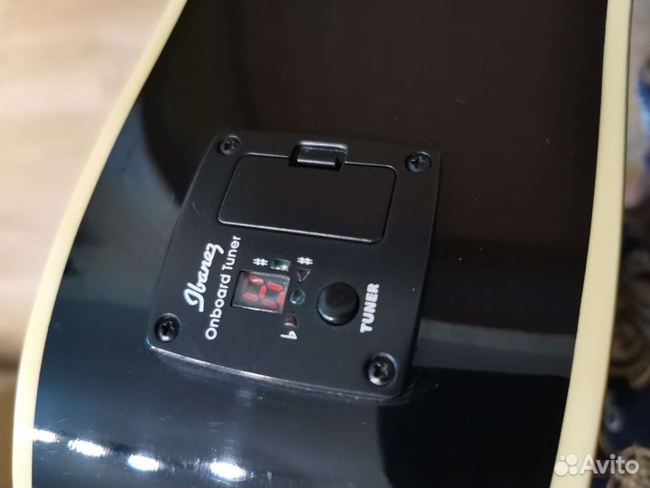 Гитара Ibanez (Индонезия) со встроенным тюнером