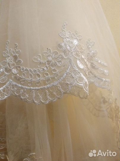 Свадебный аксессуар. Айвори фата