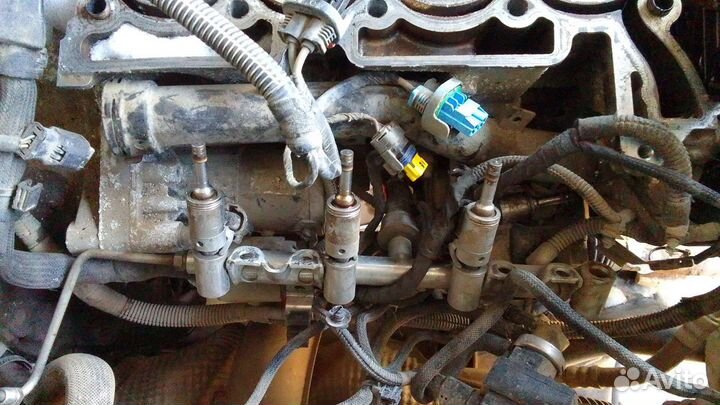 Двигатель Пежо Ситроен ер6 ер6dt частями