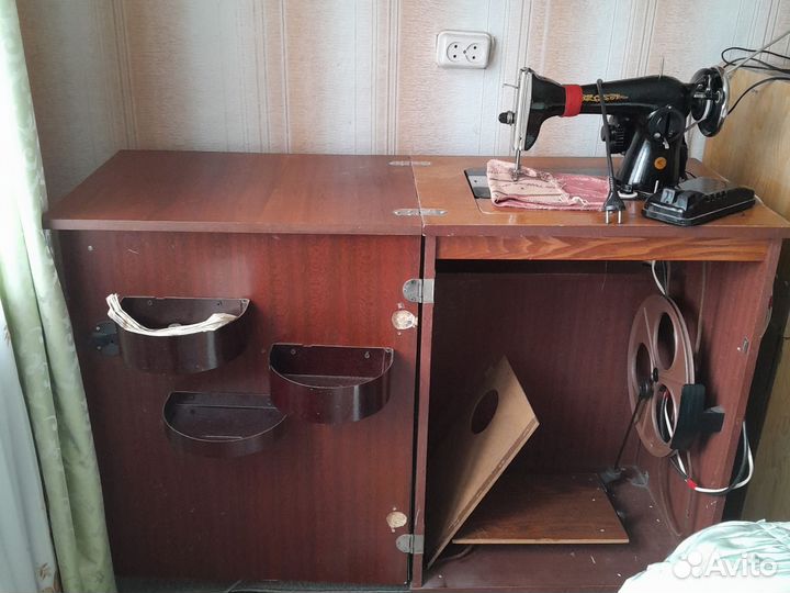 Швейная машина Подольск с электроприводом