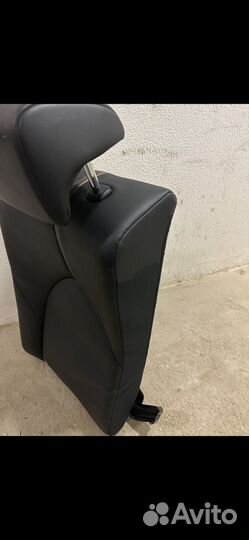 Задний диван кожанный на Toyota Camry 70