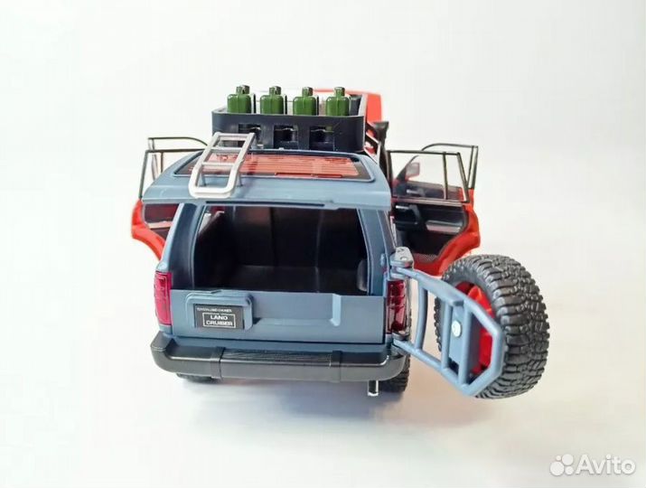 Модели автомобилей 1 24