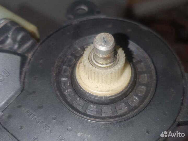 Моторчик стеклоподьемника передний ford fusion