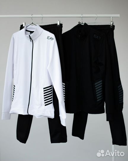 Спортивный костюм женский Armani