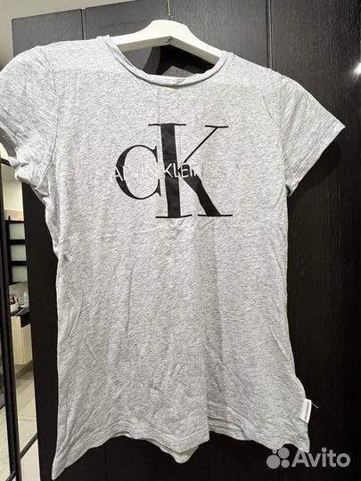 Calvin klein футболка