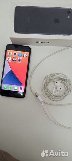 iPhone 7, 32 ГБ