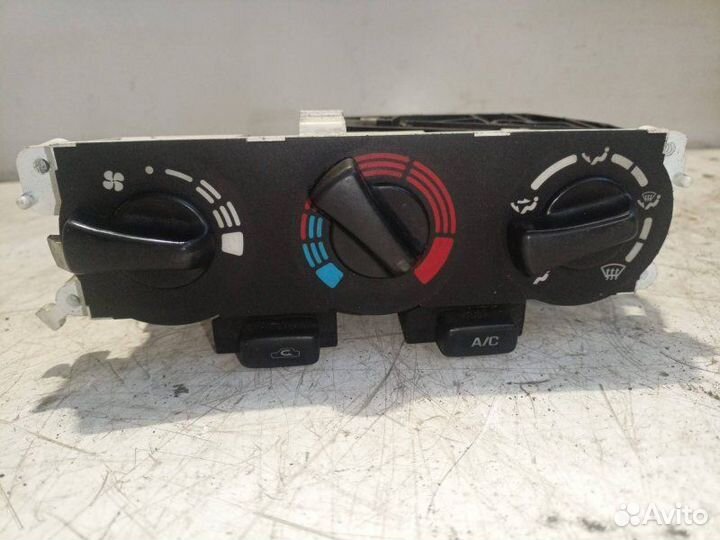 Блок управления печки/климат-контроля Nissan