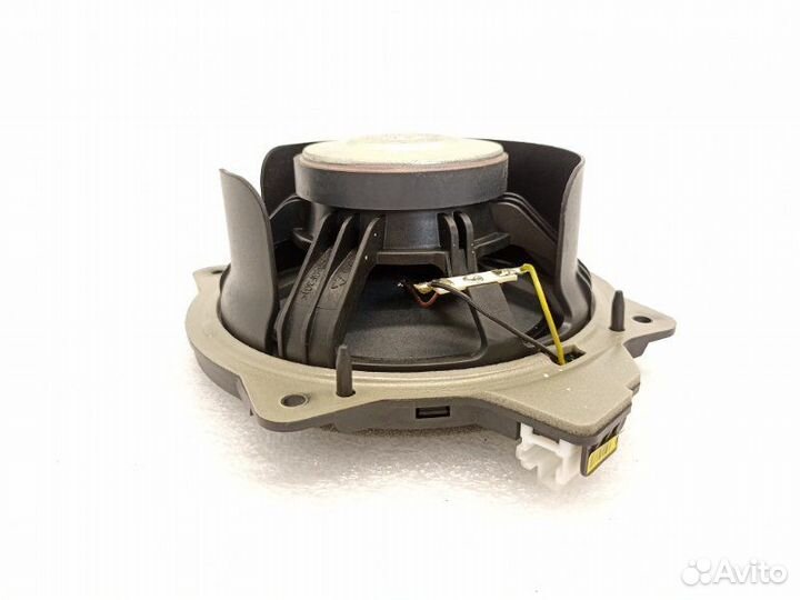 Динамик задний левый Kia Sorento Prime 3