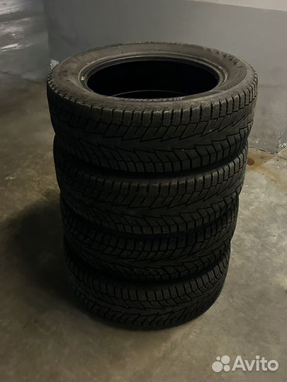 Hankook Winter I'Cept IZ2 215/60 R17