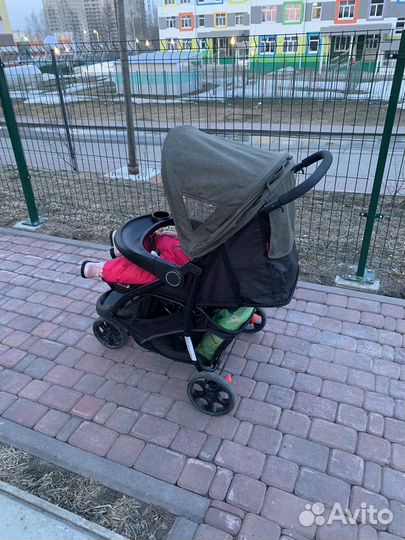 Коляска прогулочная