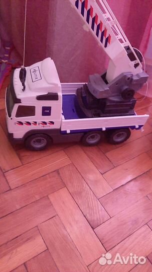 Кран со стрелой