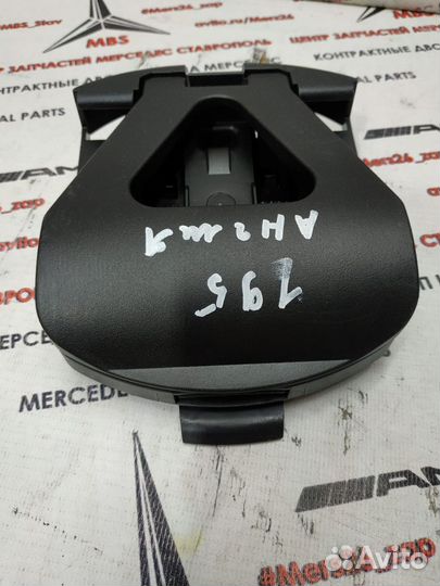 Крепление аварийного знака w212 Mercedes