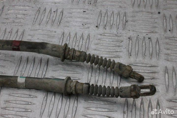 Трос стояночного тормоза Hyundai Solaris 1 1.6