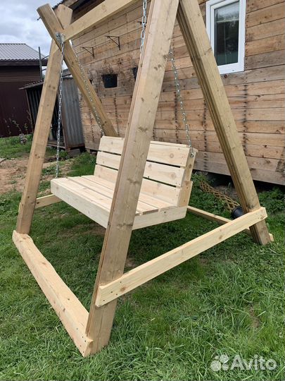 Качели деревянные