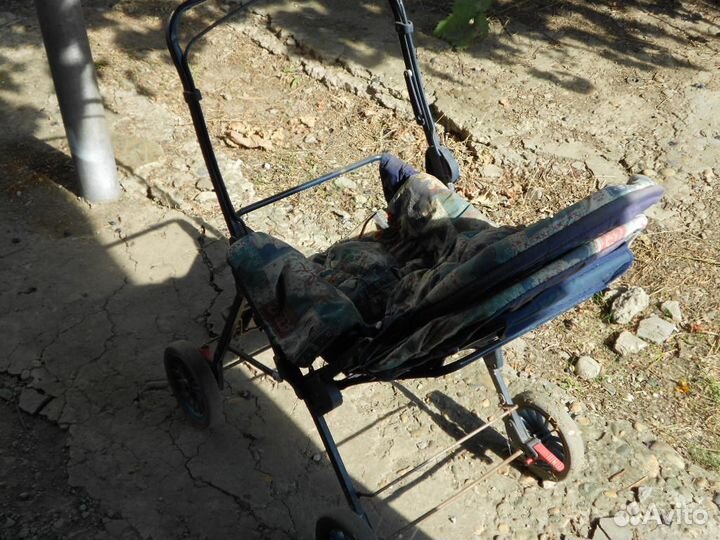 Коляска прогулочная