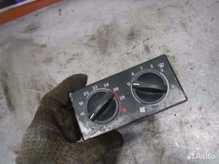 Блок управления отопителем Ваз 2110 1.5 2000