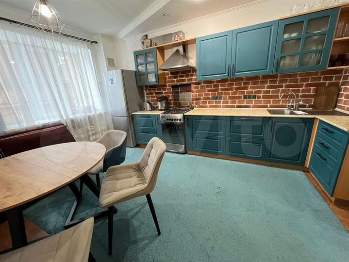 4-к. квартира, 97 м², 2/9 эт.