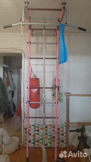 Шведская стенка с турником бу