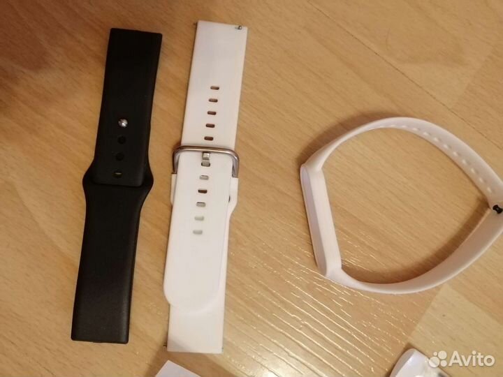 Ремешки для смарт часов и чехлы