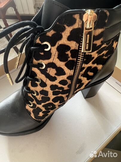 Ботинки женские