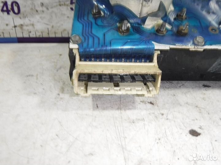 Панель приборов VW Scirocco II