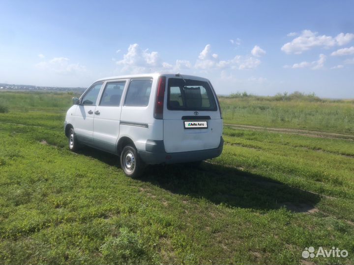 Toyota Town Ace 1.5 МТ, 1998, 371 943 км