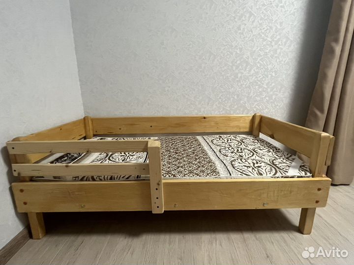 Кровать детская