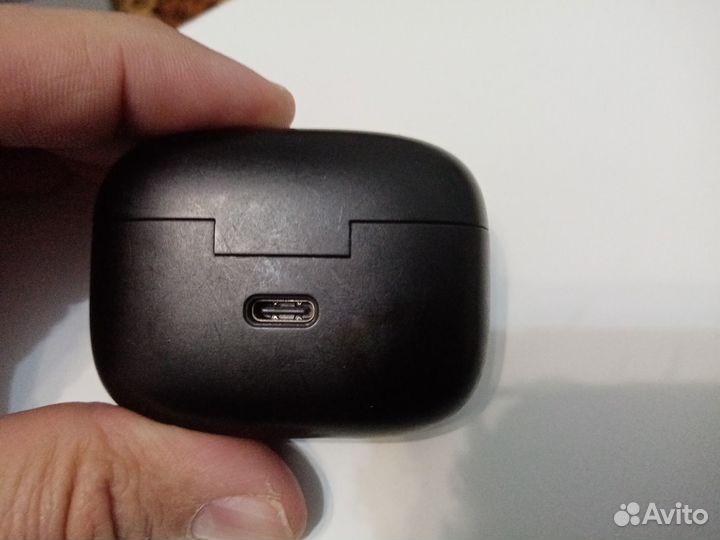 Зарядка чёрный Бокс UBL для наушников фирменный