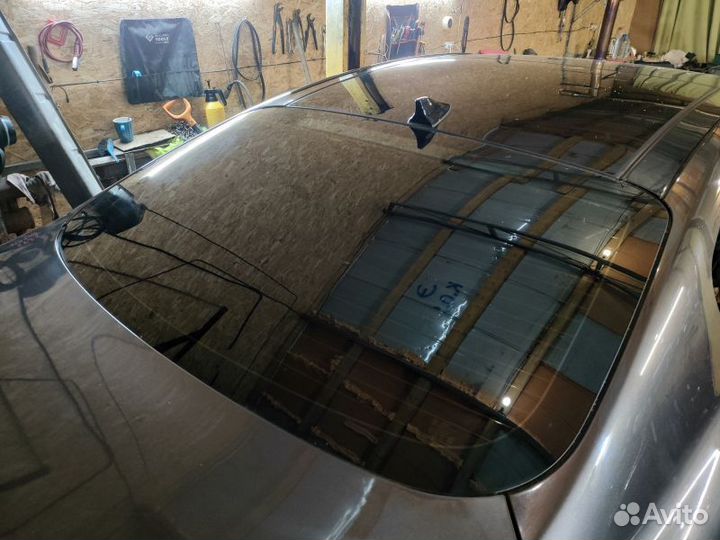 Стекло заднее Kia Quoris рестайлинг KH 09.2014 - 0