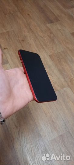 iPhone 11 red