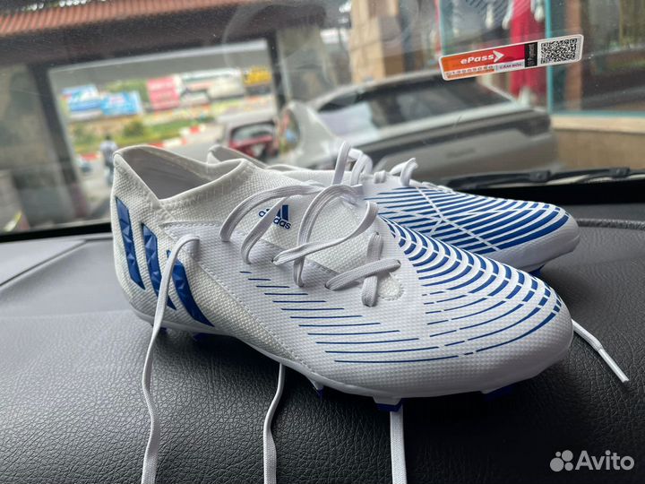 Футбольные шиповки