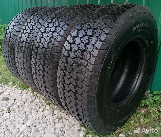 Goodyear Wrangler AT 315/70 R17 121S