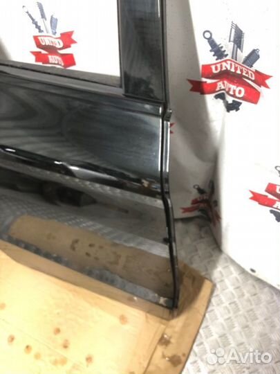 Дверь боковая задняя правая Mercedes Gle-Class