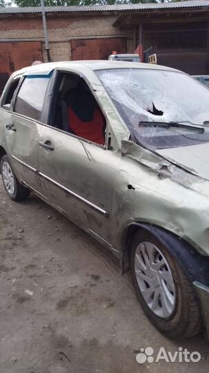 LADA Kalina 1.4 МТ, 2010, битый, 160 000 км