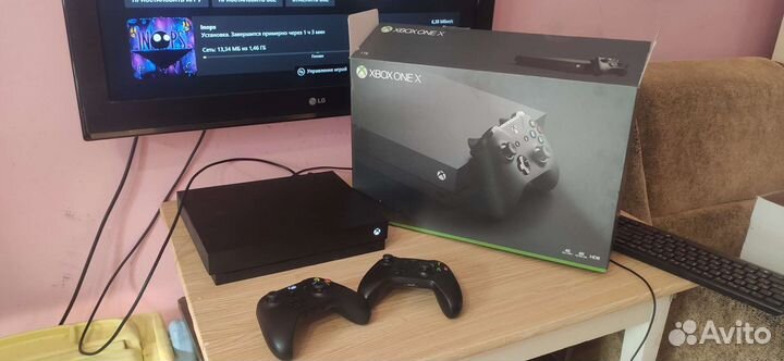 Xbox One x на 1000гб