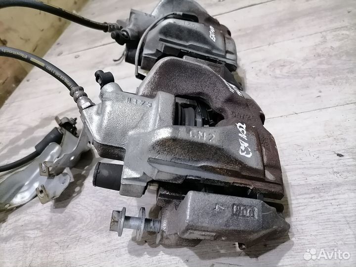 Суппорта тормозные передние BMW 1 E87 E81 3.0 N52