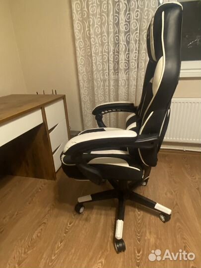 Кресло игровое ZET gaming Chaos guard 400M белый