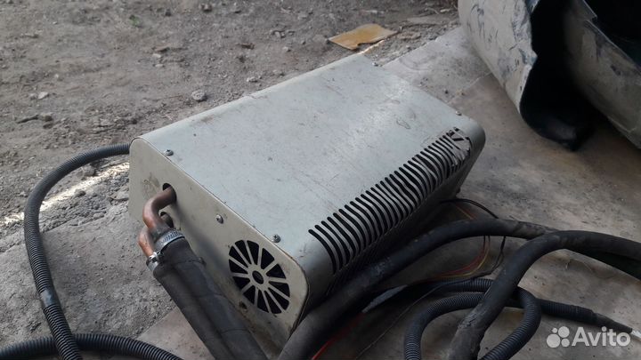 Дополнительний радиатор отопителя