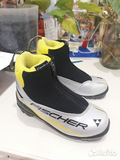 Лыжные ботинки fischer 33
