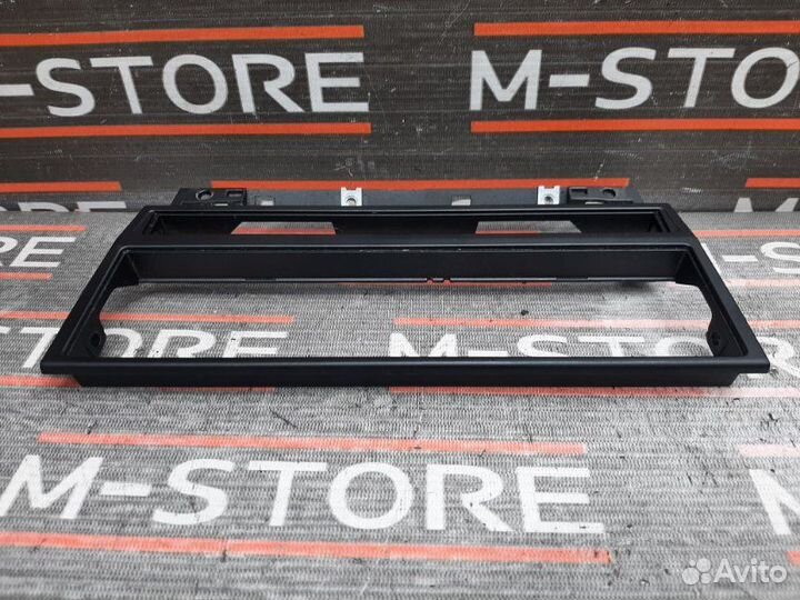 Рамка магнитолы Bmw 5-Series E39 M54B25 (256S5)