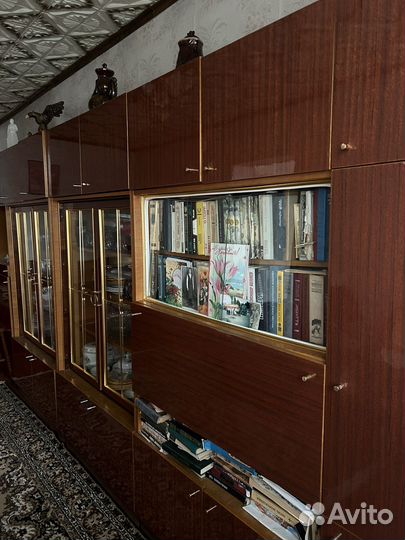 Стенка в гостиную