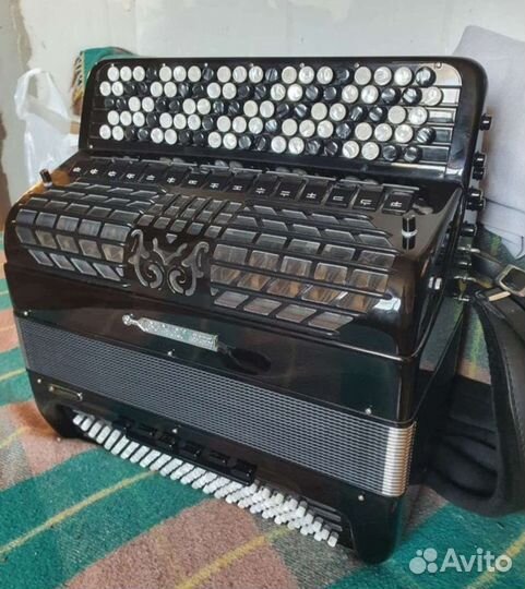 Bugari Баян, Итальянский Юпитер