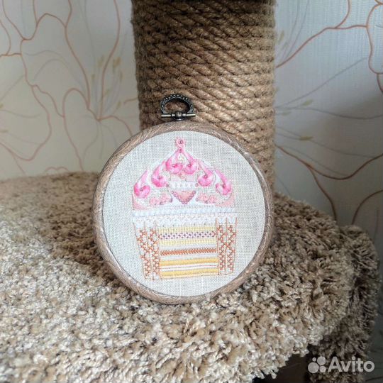 Интерьерная декоративная вышивка