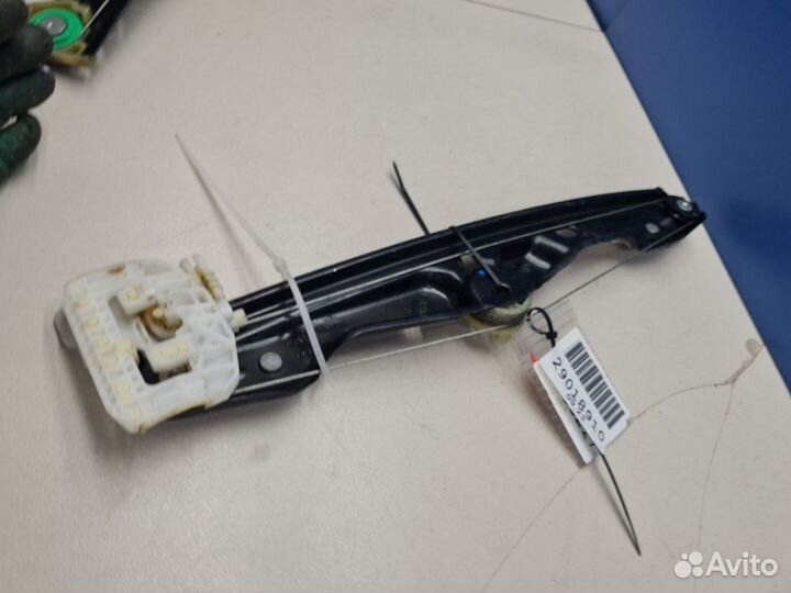 Стеклоподъемник задний левый BMW 1 F20 F21 2011-2019