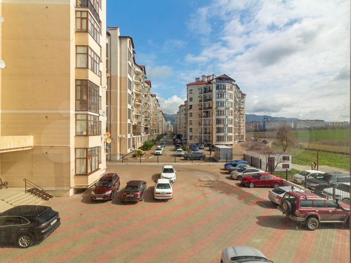 3-к. квартира, 83,2 м², 2/8 эт.