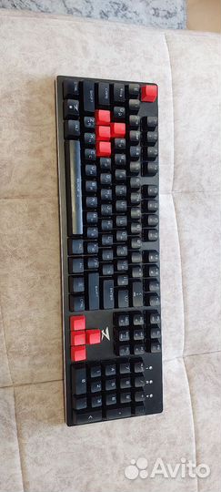 Игровая механическая клавиатура