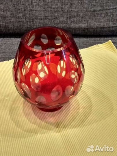Ваза красное стекло СССР